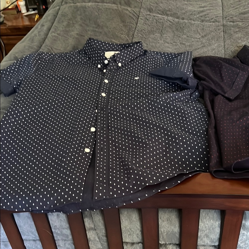 Blue and White Casual Button Down Shirt with Polka Dots